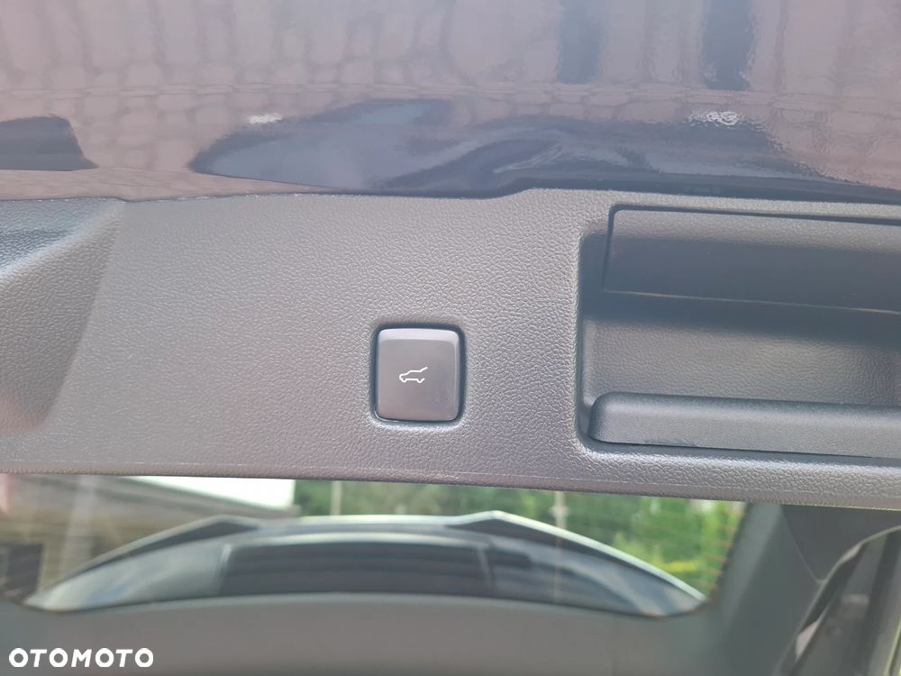 Ford Kuga 2.0 EcoBoost AWD ST-Line ASS - 28