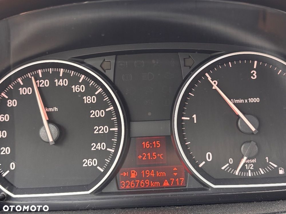 BMW Seria 1 120d - 12