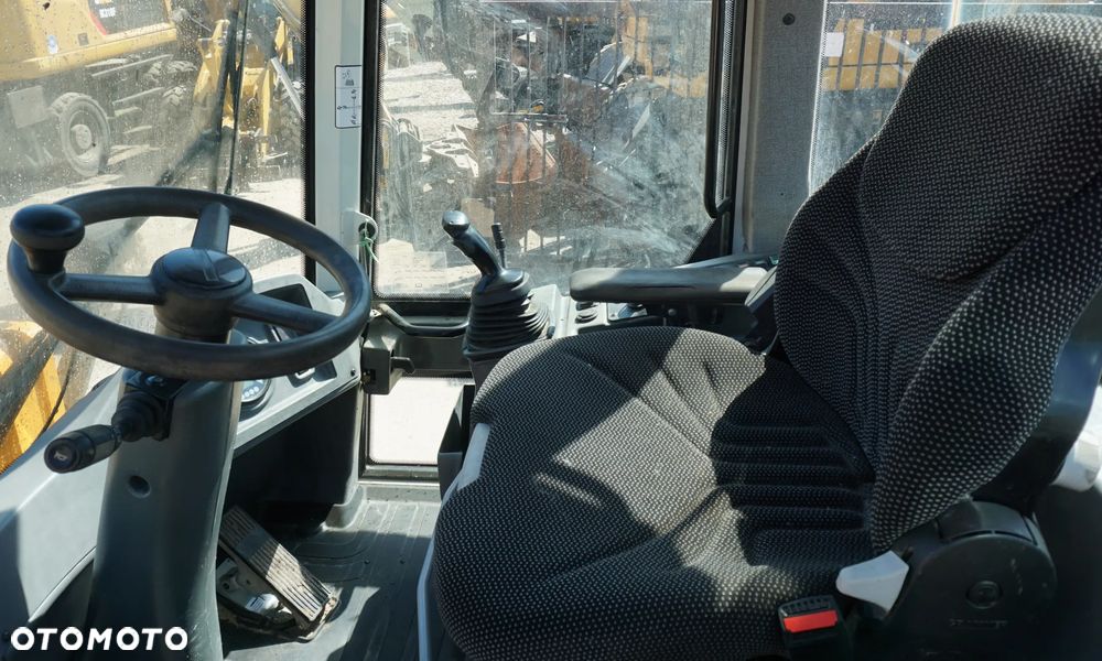 Liebherr L 507 - 9