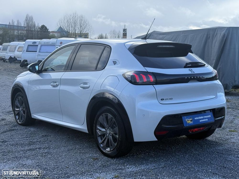 Peugeot e-208 50 kWh Allure - 15