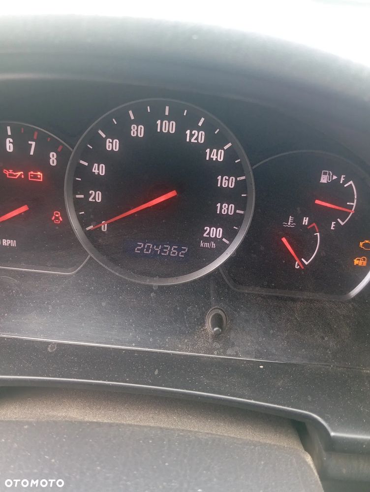 Suzuki Grand Vitara 2.0 Comfort - 13