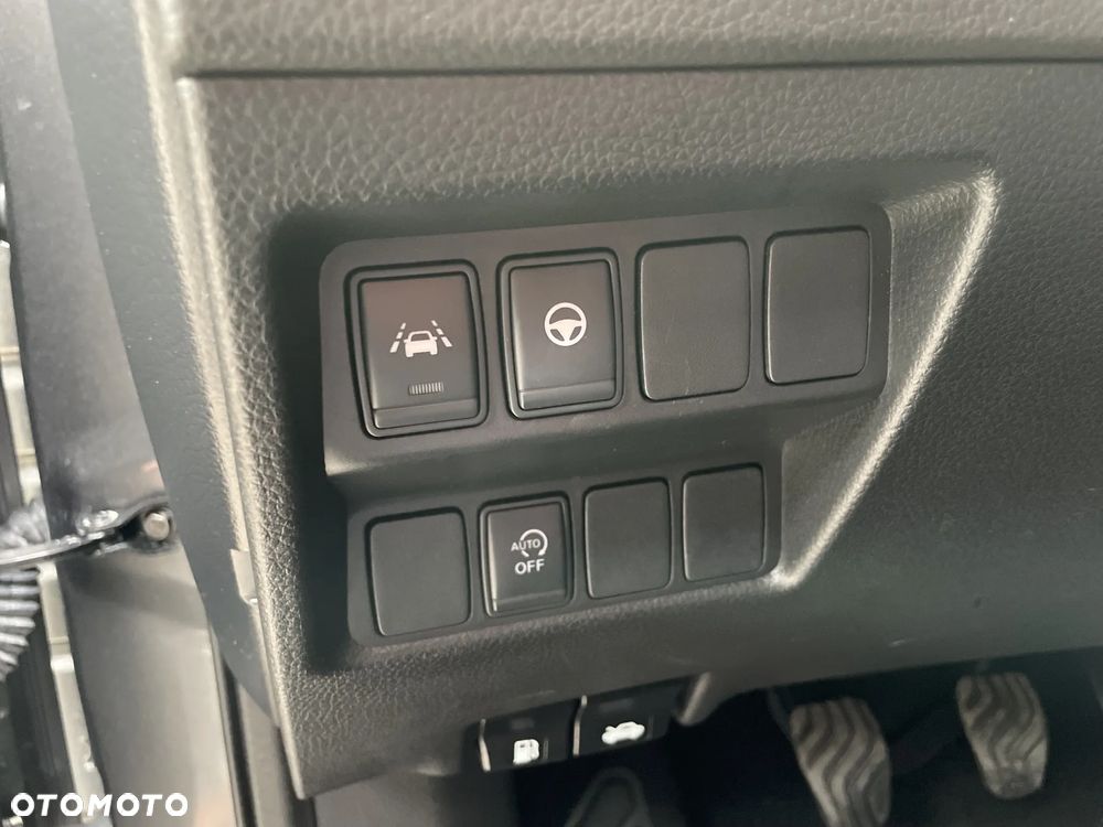 Nissan Qashqai 1.3 DIG-T N-Connecta - 13