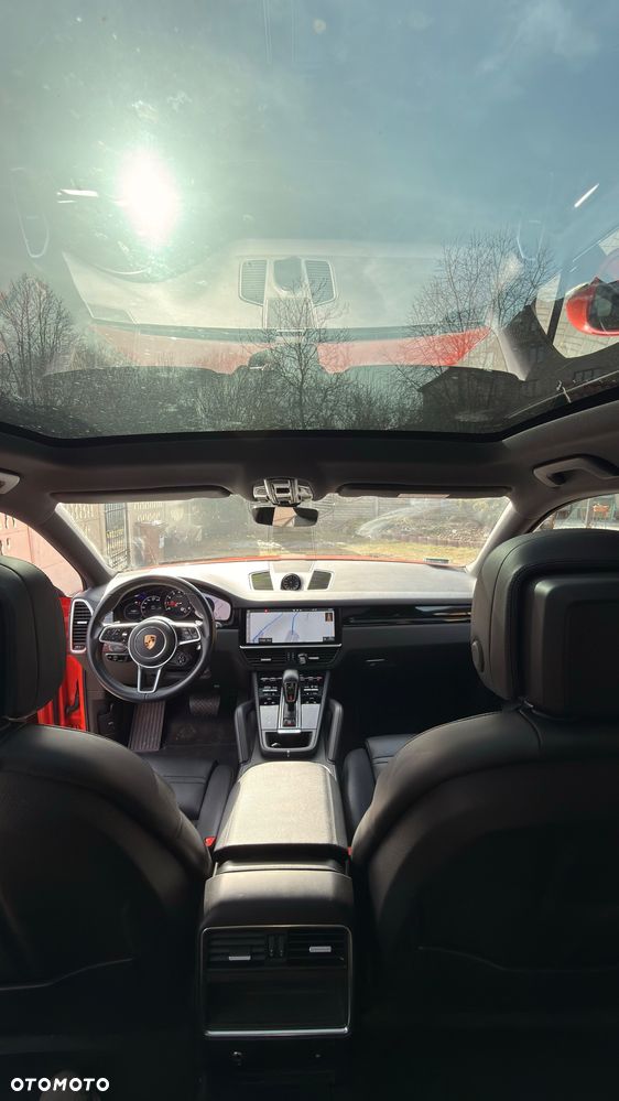Porsche Cayenne - 12