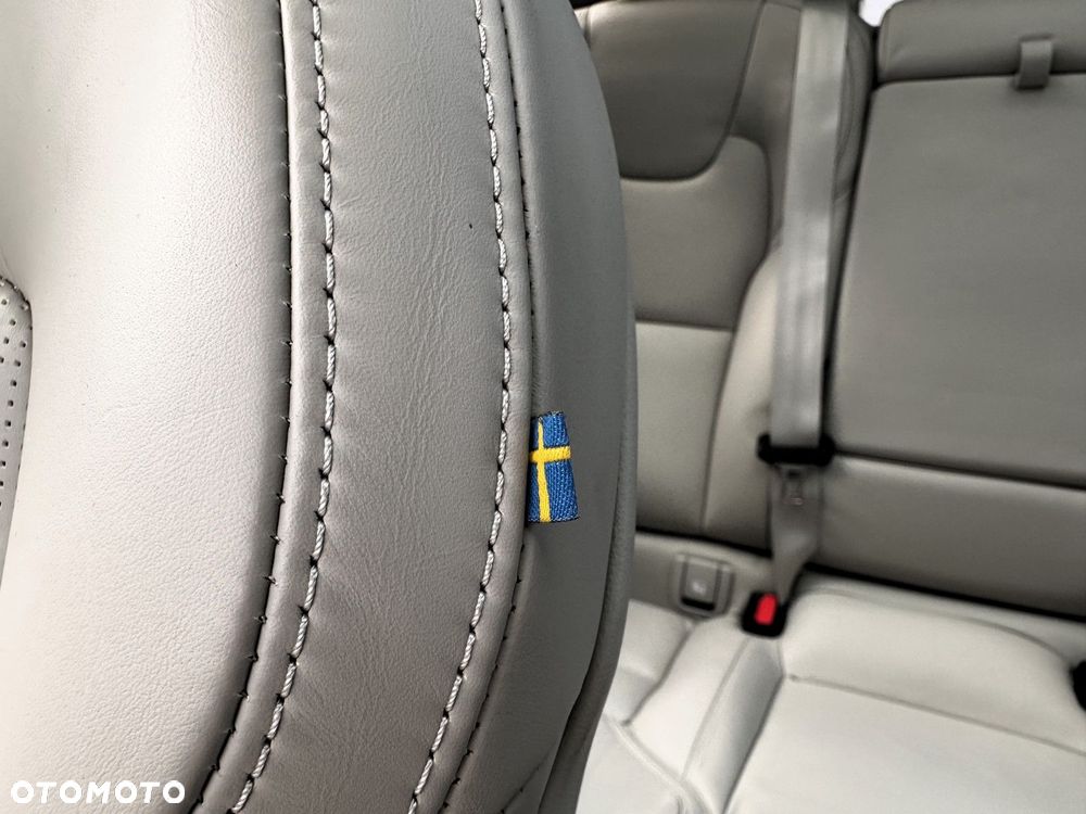 Volvo XC 60 - 39