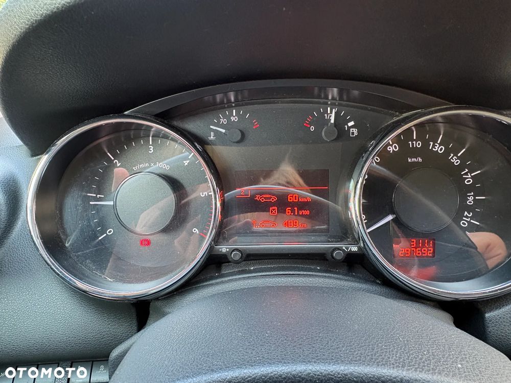 Peugeot 5008 HDI FAP 150 Premium - 22