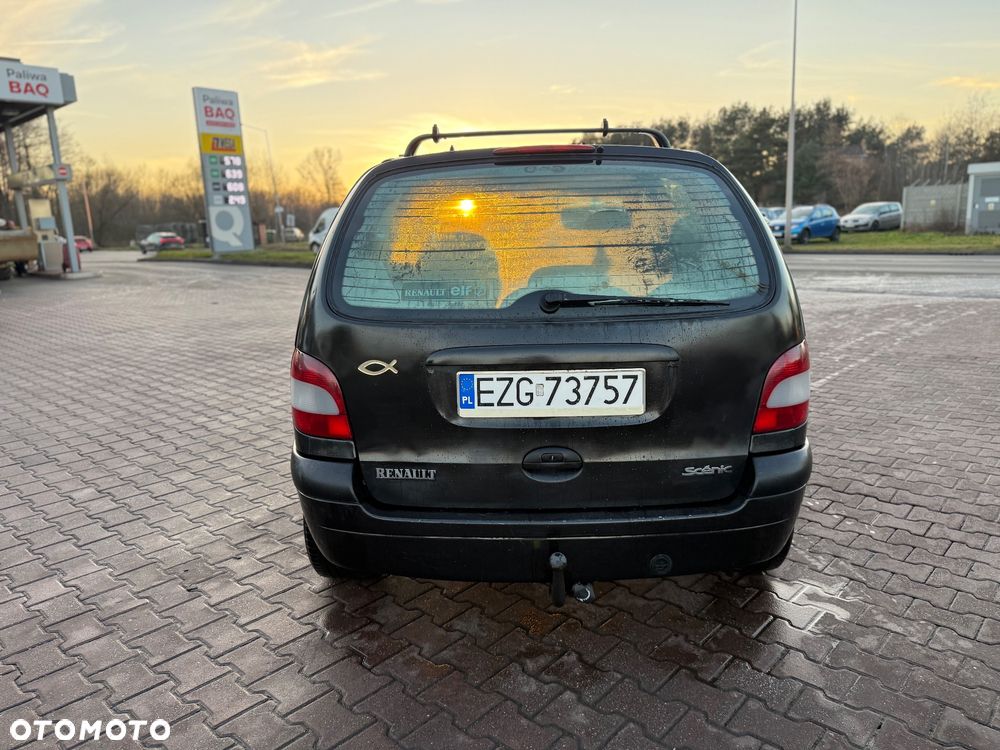 Renault Megane 1.6 Privilege - 8