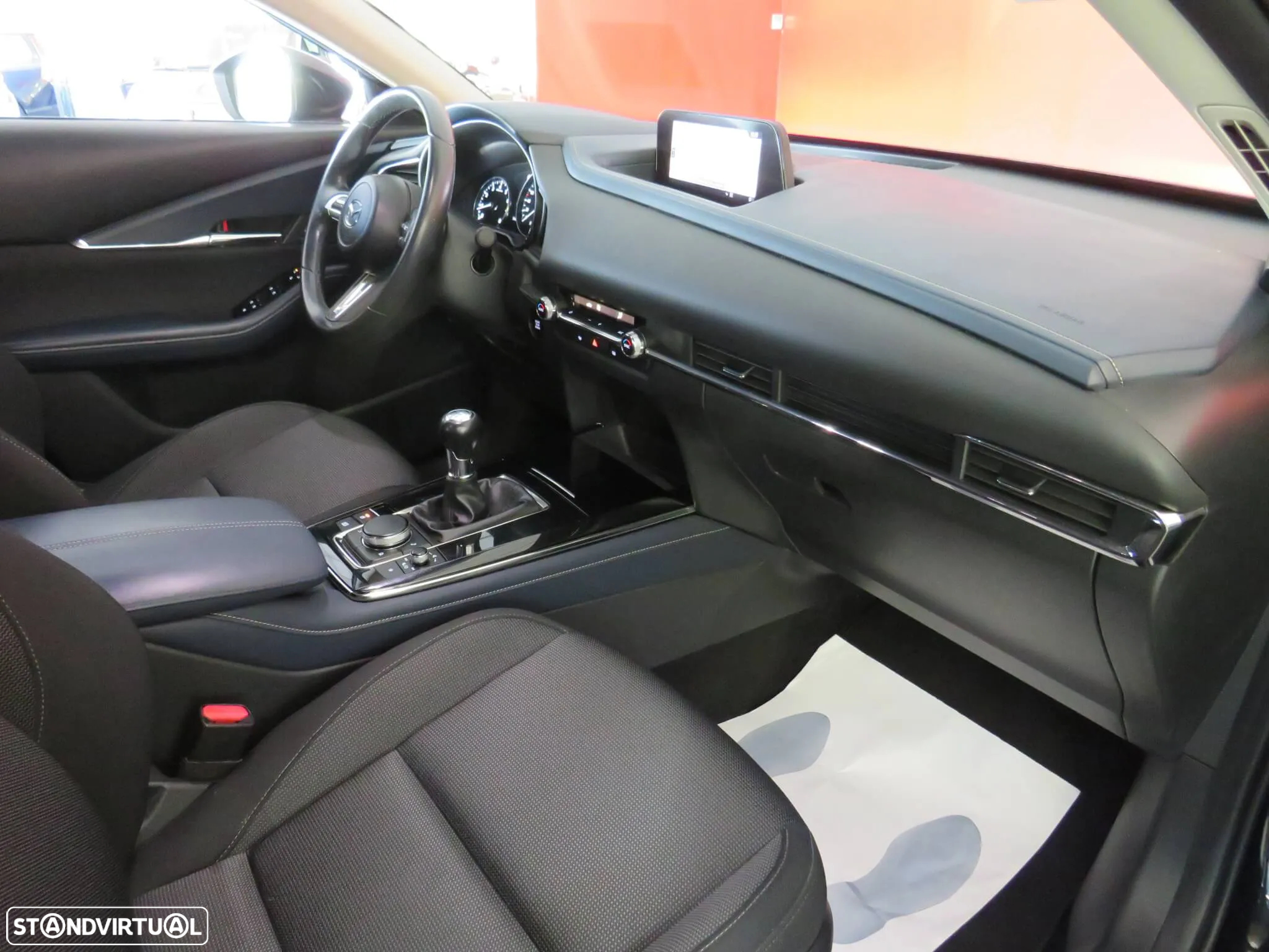 Mazda CX-30 2.0 Sky-G Evolve i-Active - 26
