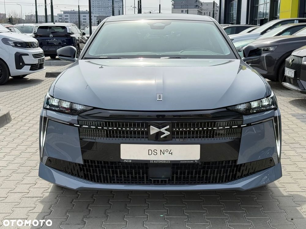 DS Automobiles N°4 1.2 mHEV Pallas eDCS6 - 4