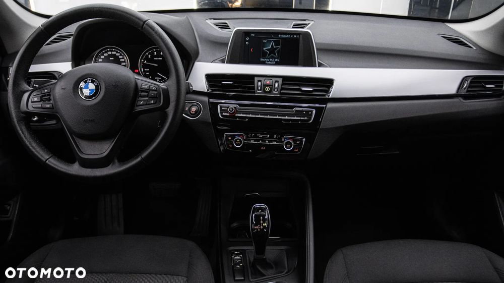 BMW X1 sDrive18i - 14