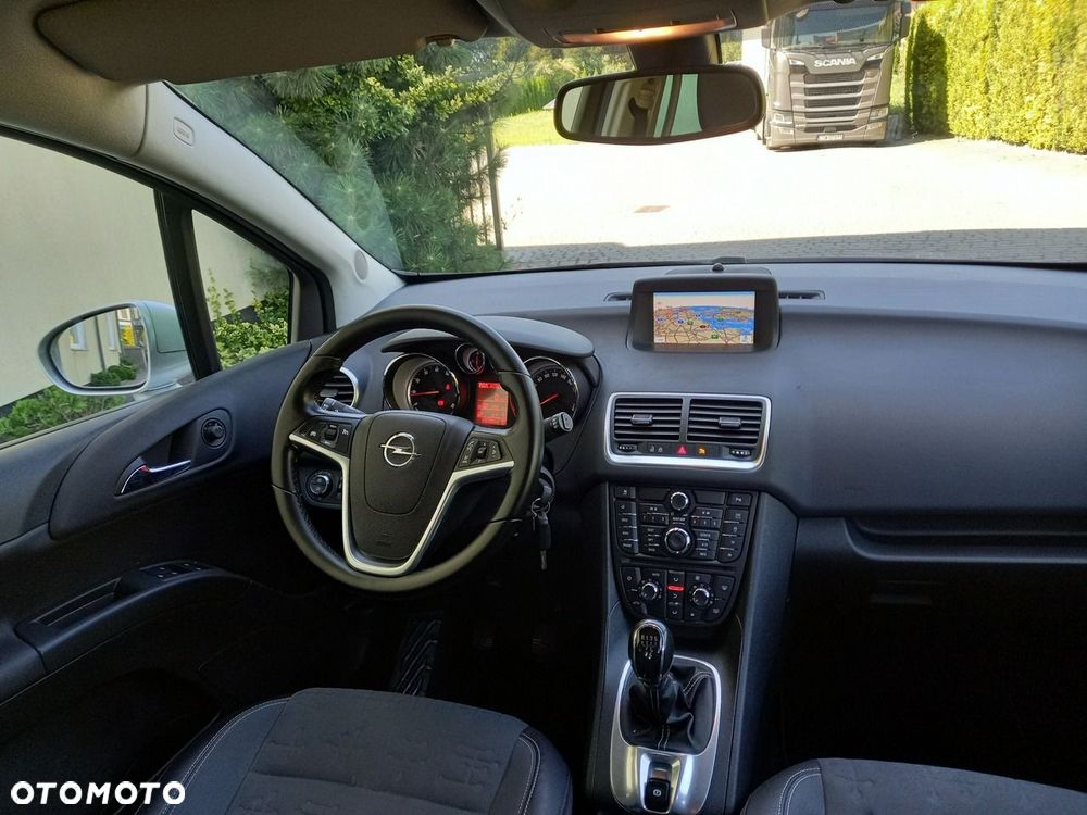 Opel Meriva 1.4 T Essentia S&S - 26