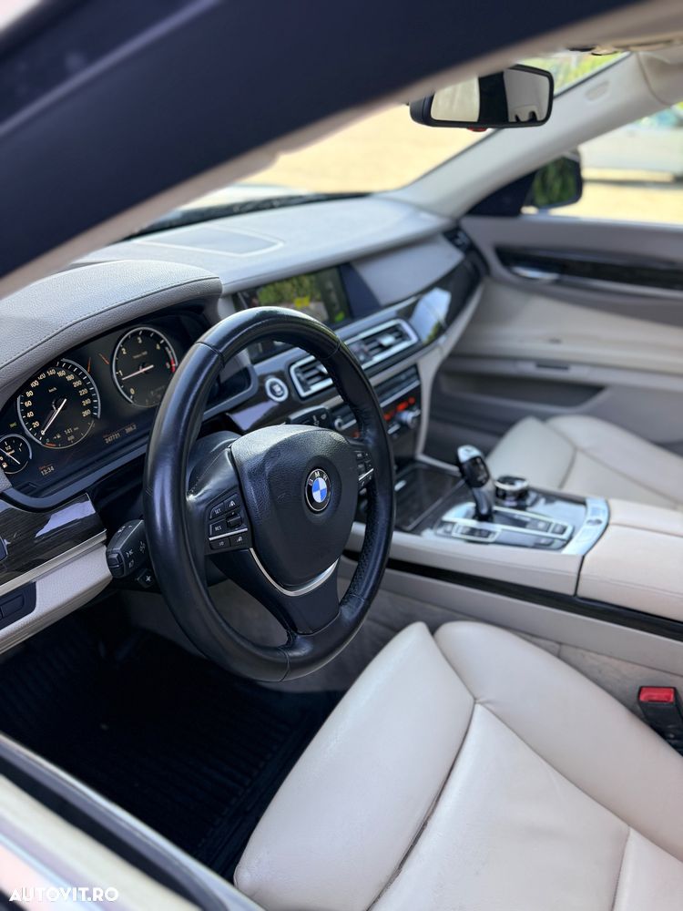 BMW Seria 7 730Ld Aut. - 13