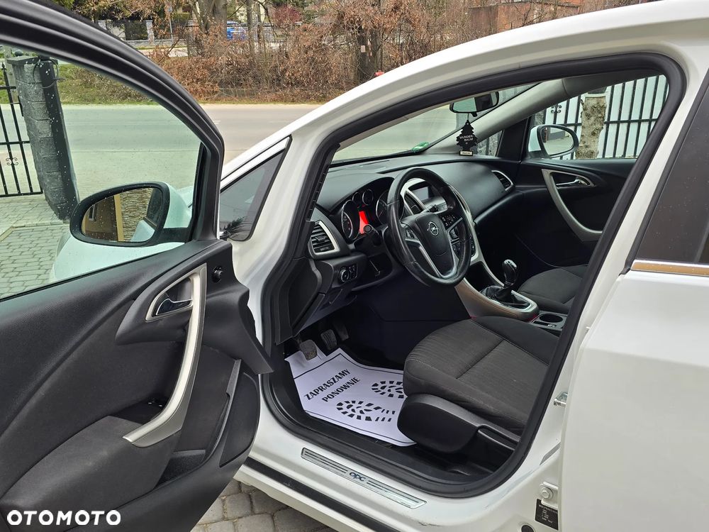 Opel Astra 1.4 Turbo - 21