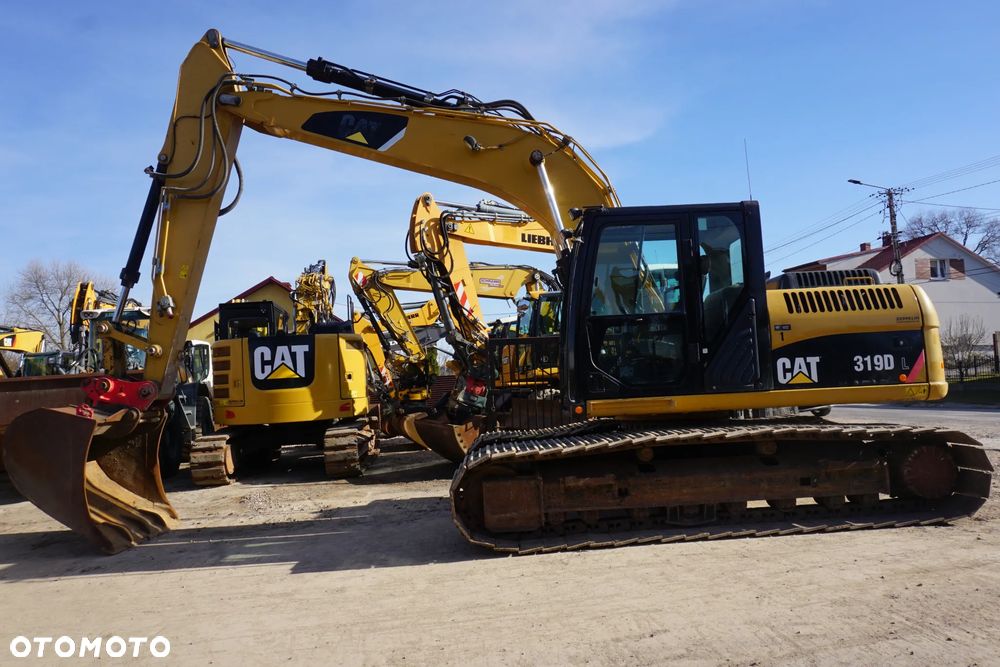 Caterpillar CAT 319 D - 5