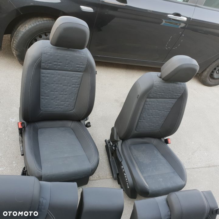 OPEL MERIVA II B FOTELE FOTEL POSZYCIE PRAWE - 1