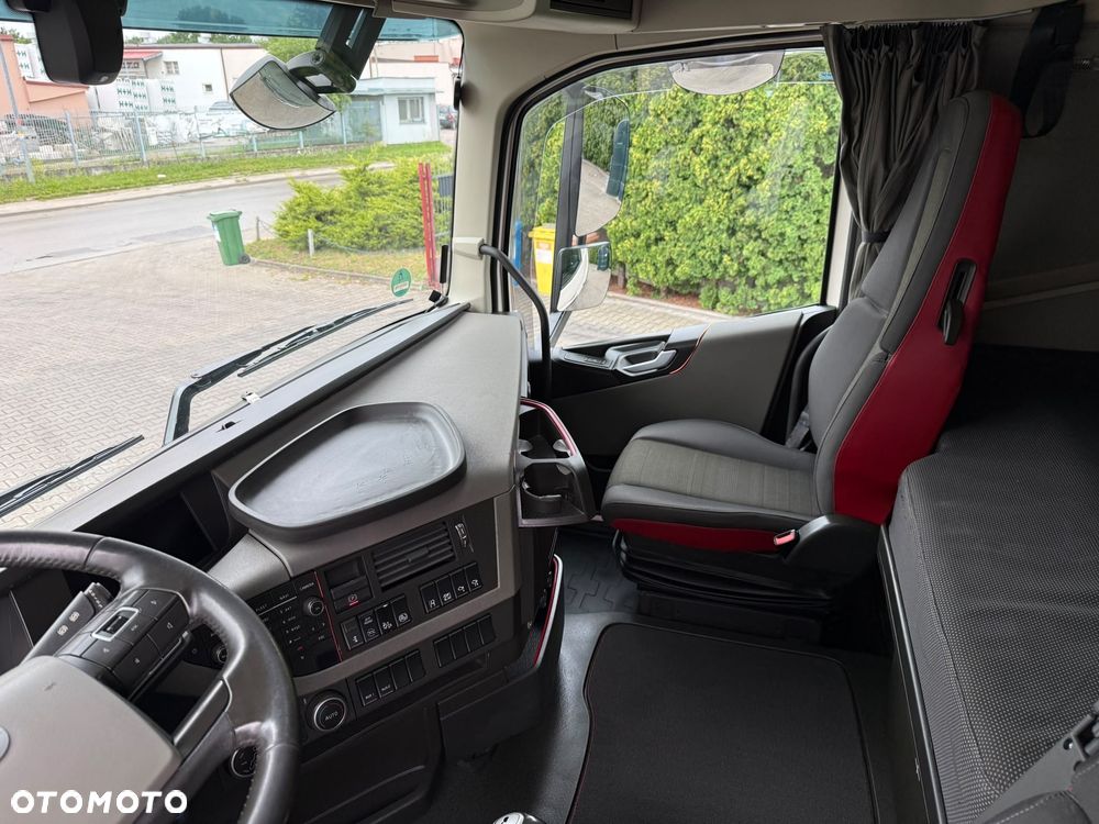 Volvo FH - 24