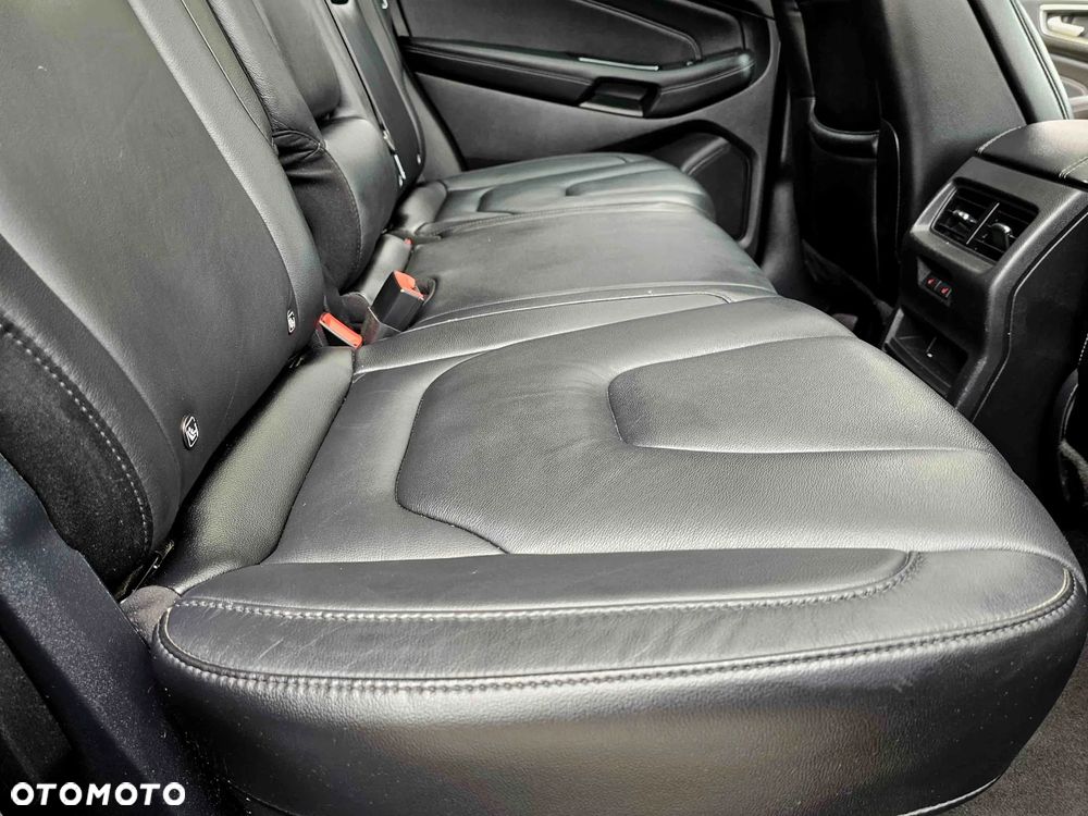 Ford Edge 2.0 TDCi Twin-Turbo 4WD Titanium - 16