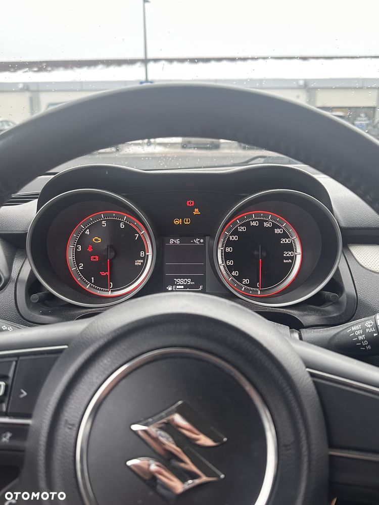Suzuki Swift - 10