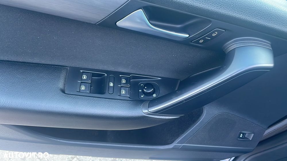 Volkswagen Passat - 10