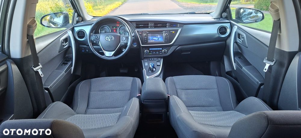 Toyota Auris - 10