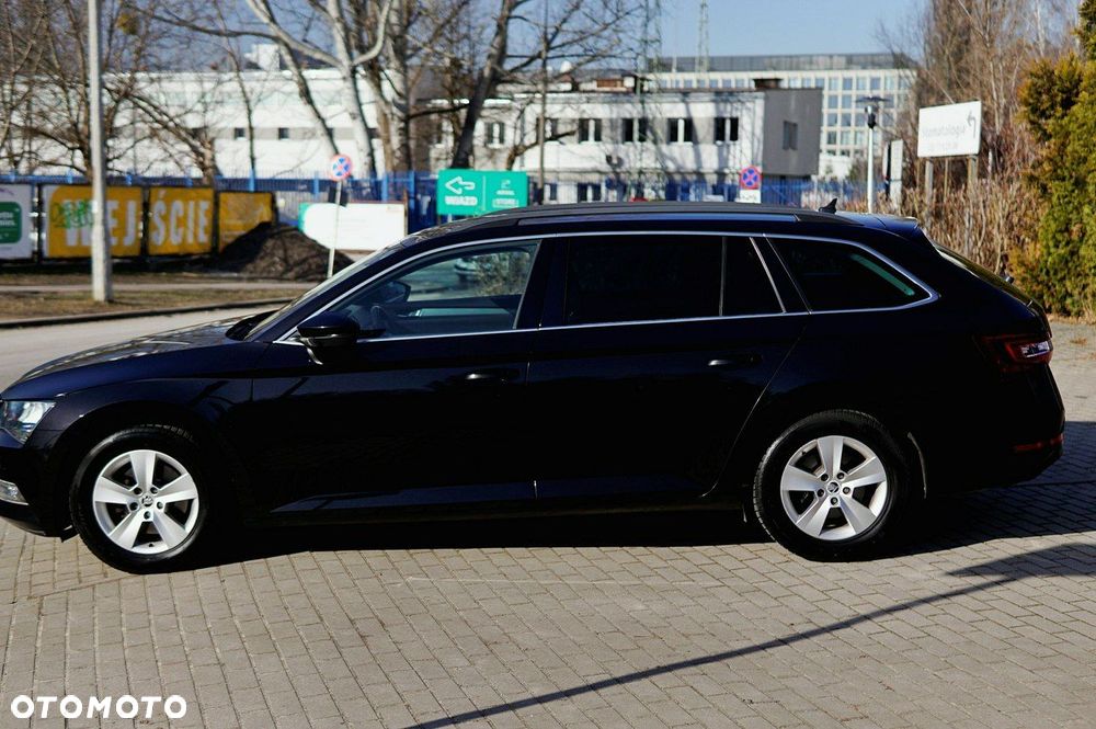 Skoda Superb 1.6 TDI Ambition - 8