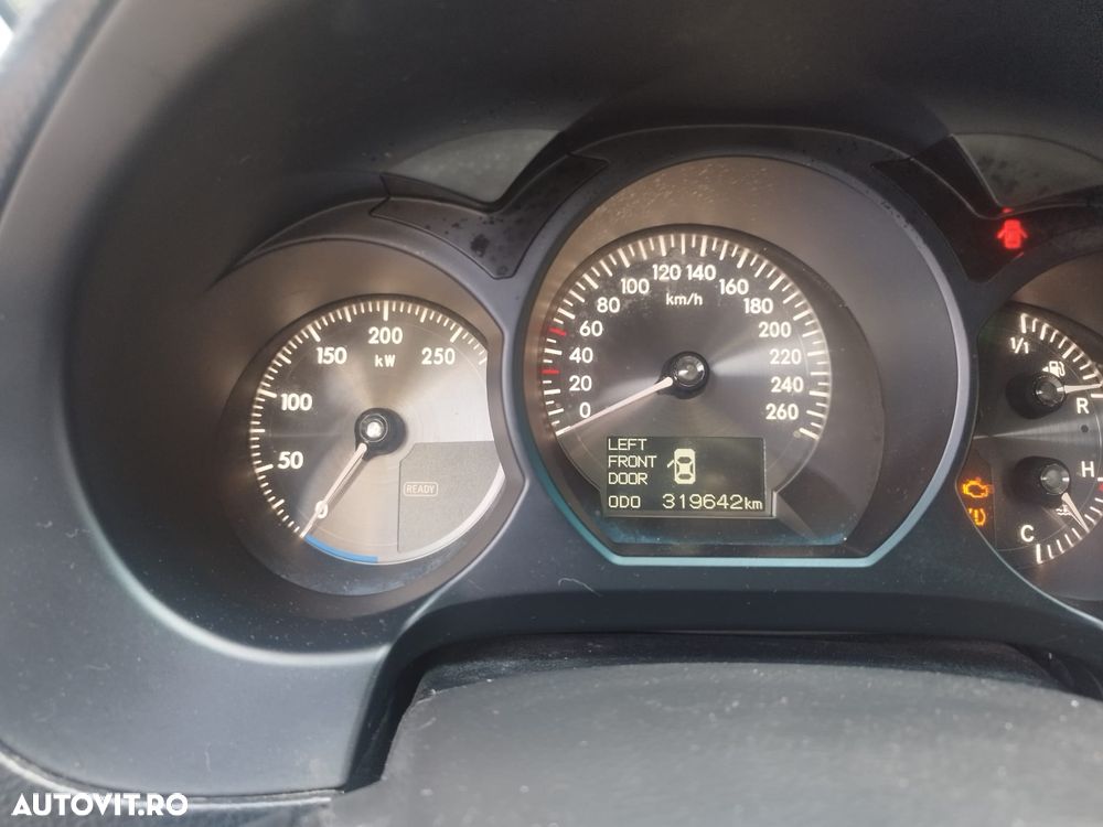 Lexus Seria GS 450h - 30