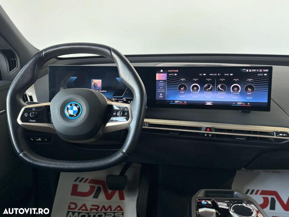 BMW iX - 12