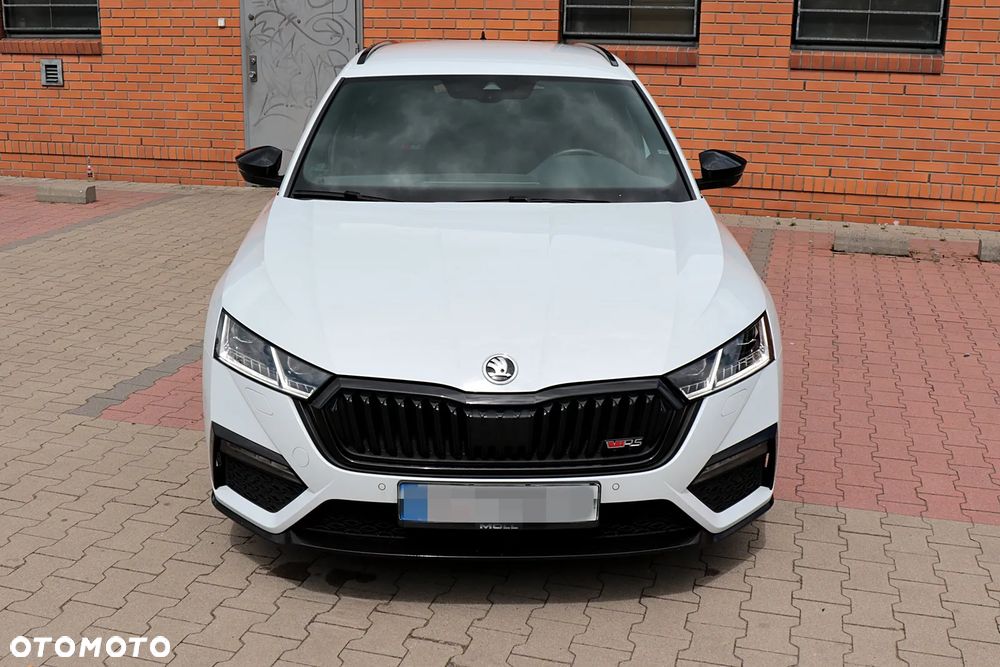 Skoda Octavia 2.0 TDI DSG RS - 10