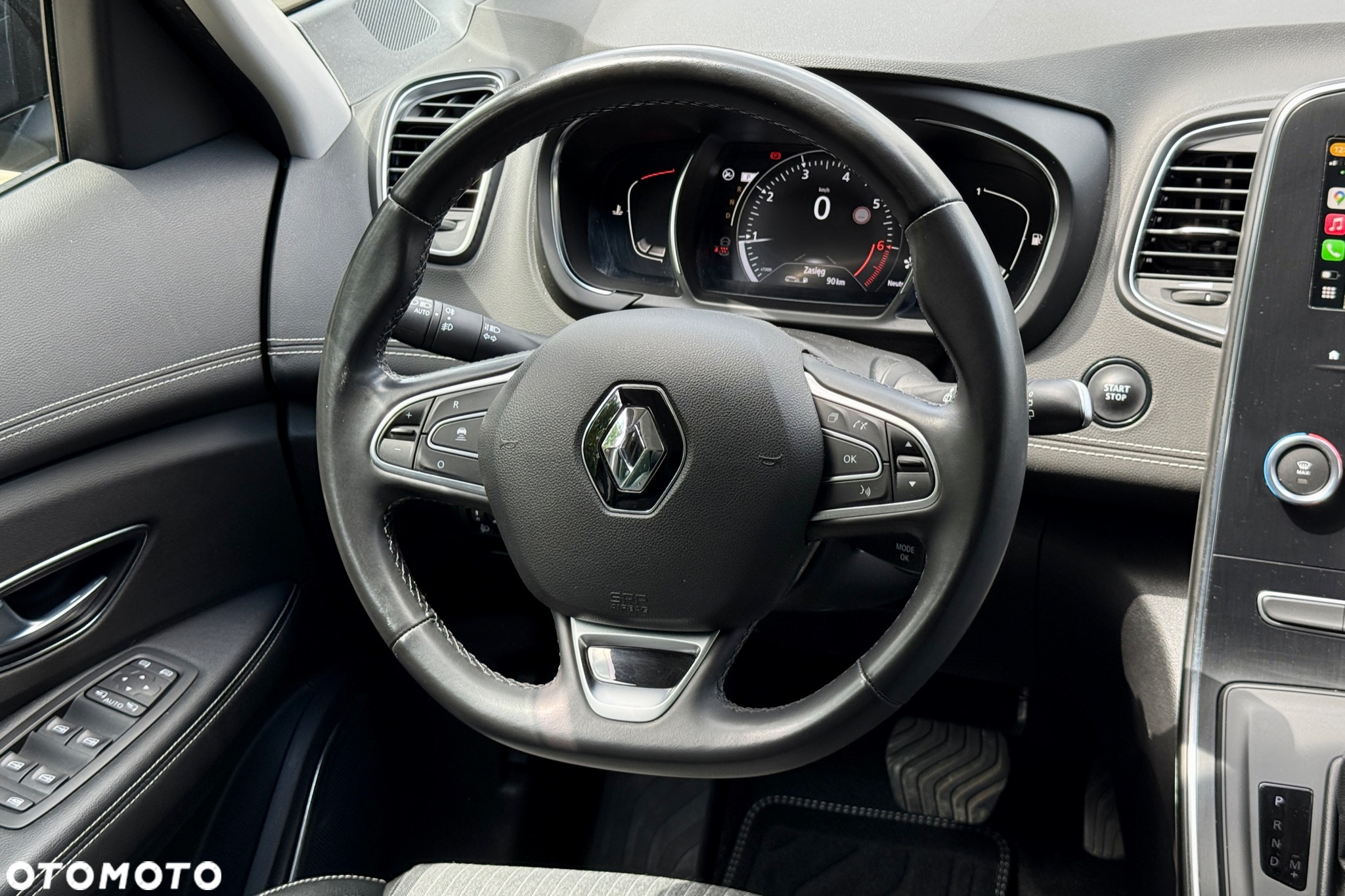 Renault Grand Scenic - 8