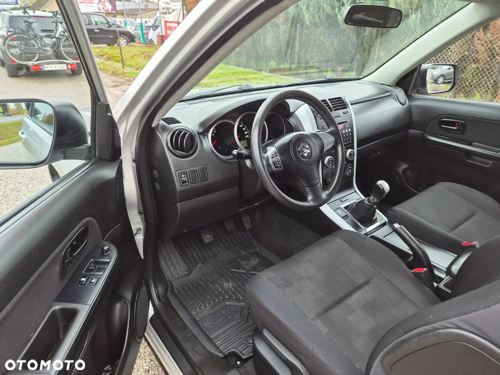Suzuki Grand Vitara 1.6 City - 9