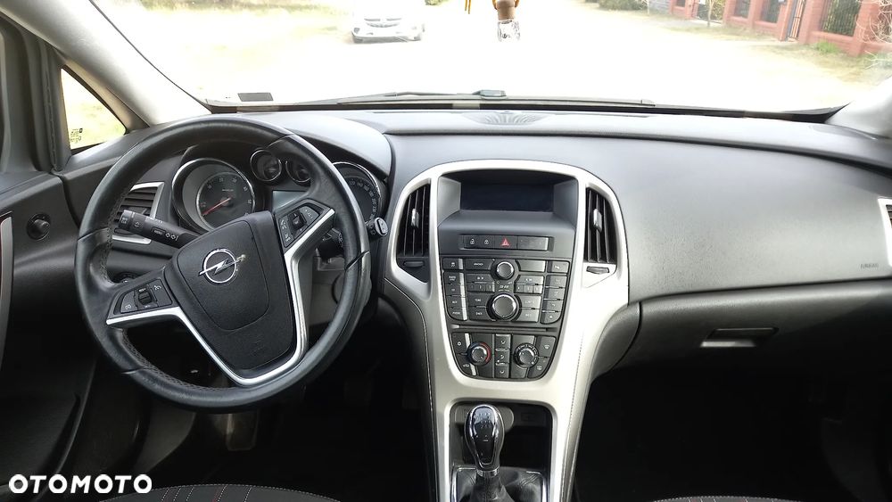 Opel Astra 1.7 CDTI DPF White Edition - 12