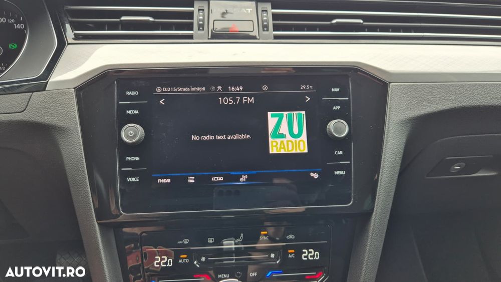 Volkswagen Passat - 13