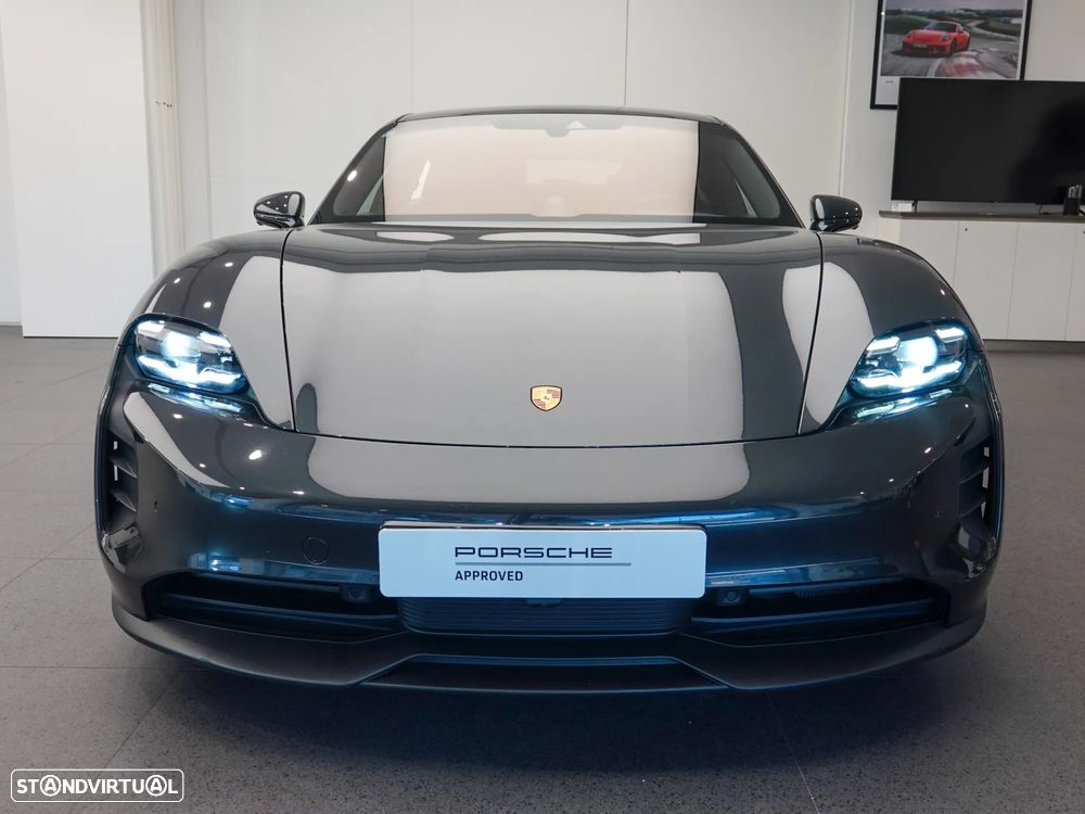 Porsche Taycan 4S - 14