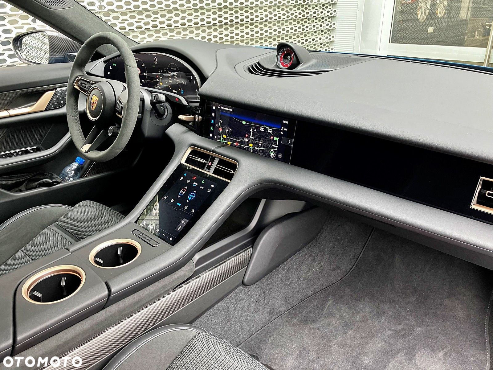 Porsche Taycan Turbo S - 29