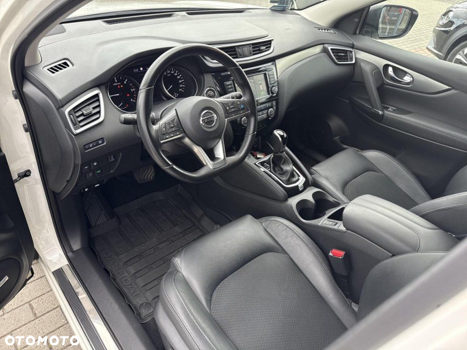 Nissan Qashqai - 10