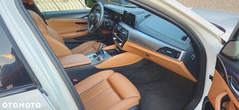 BMW Seria 5 530i xDrive M Sport sport - 7