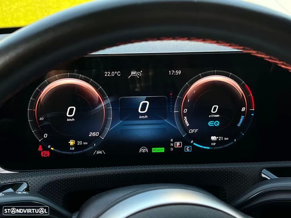 Mercedes-Benz A 250 e AMG Line - 29