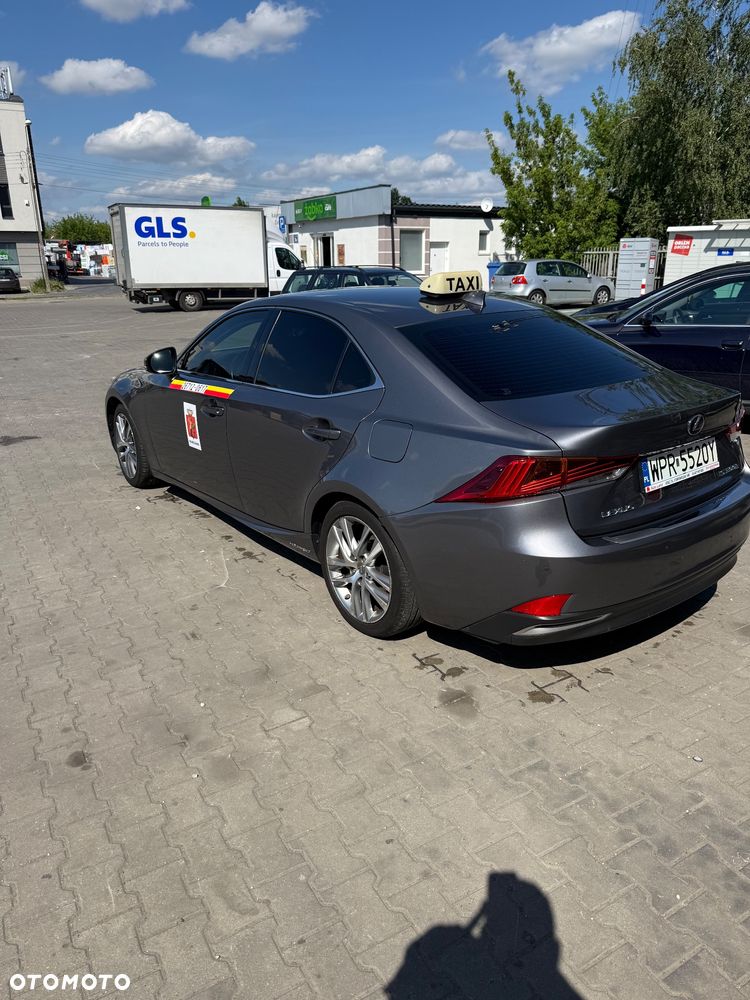 Lexus IS - 5