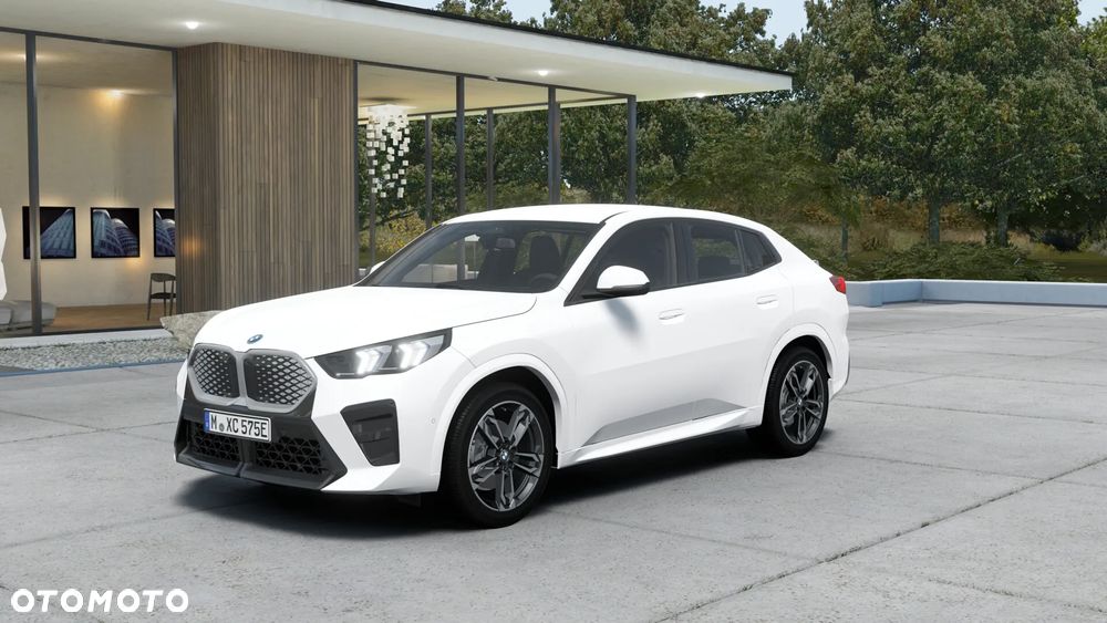 BMW iX2 eDrive20 - 8