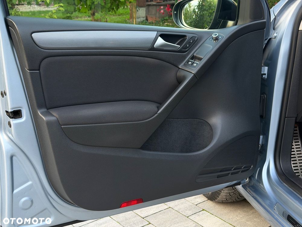 Volkswagen Golf 2.0 TDI DPF Team - 24