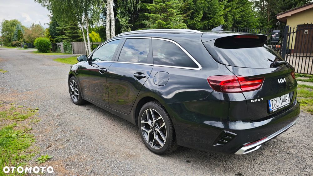 Kia Ceed 1.6 GDI PHEV L DCT - 17