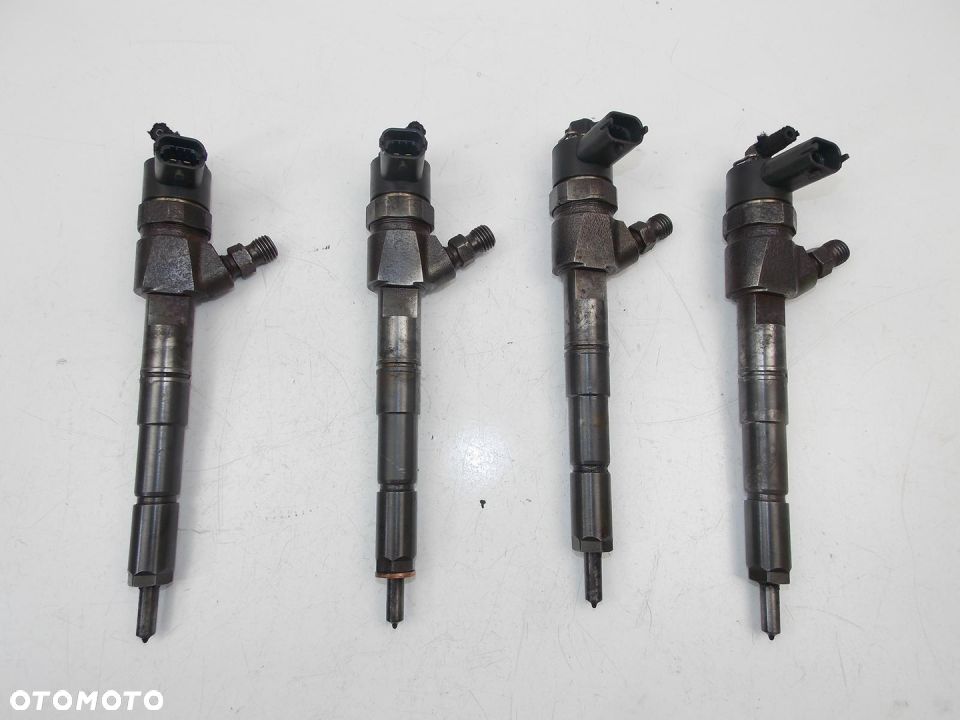 WTRYSK WTRYSKIWACZ VECTRA C 1.9 CDTI 0445110243 - 1