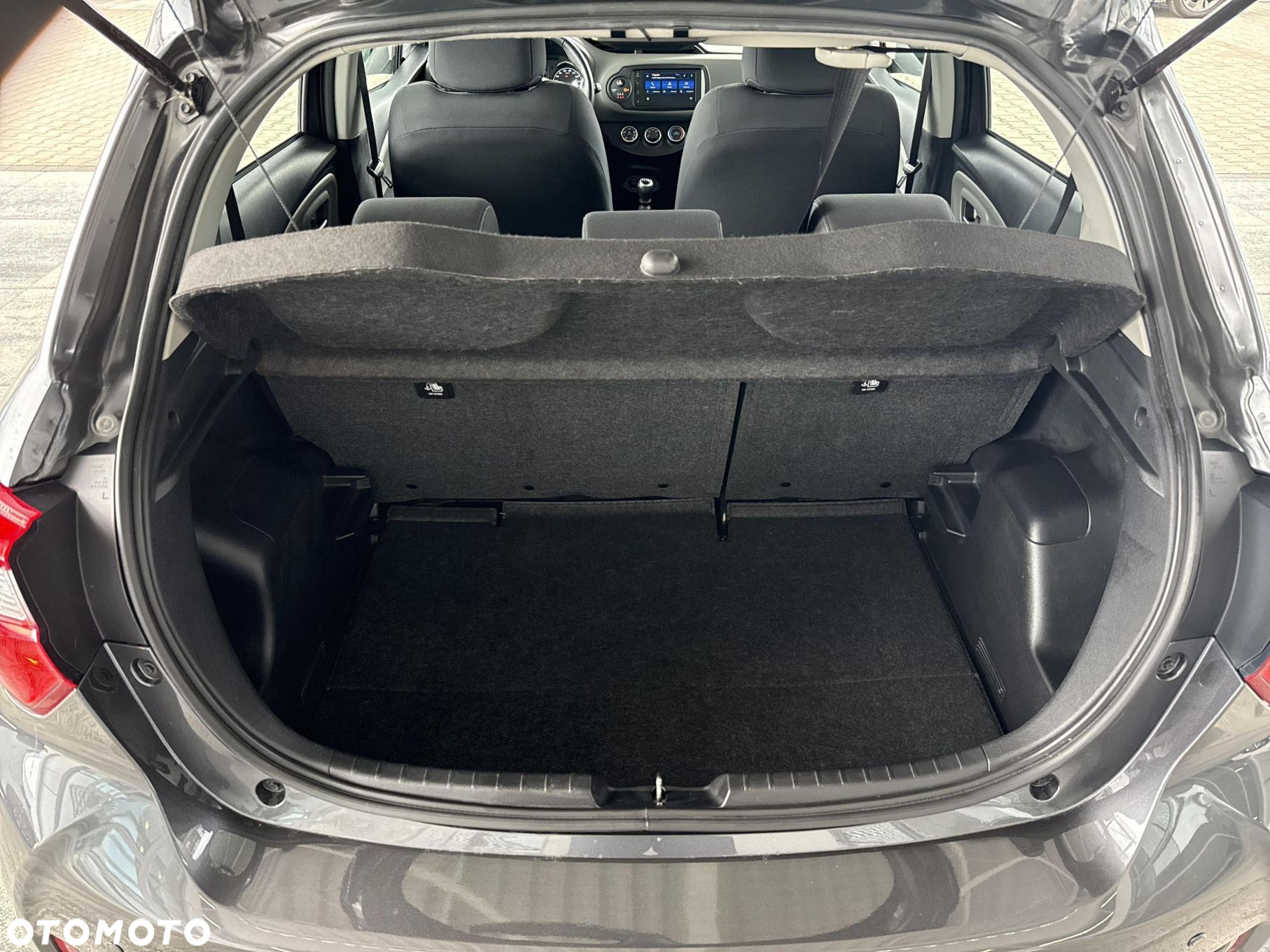 Toyota Yaris - 13