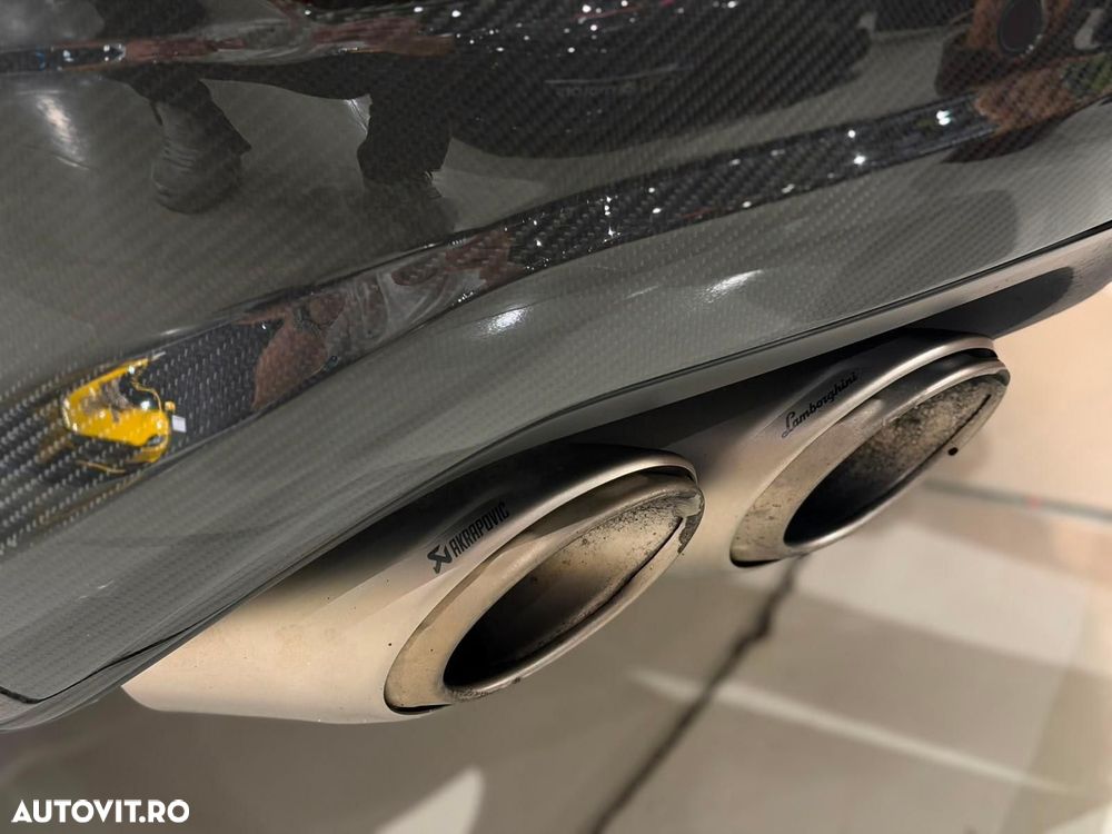 Lamborghini URUS - 34