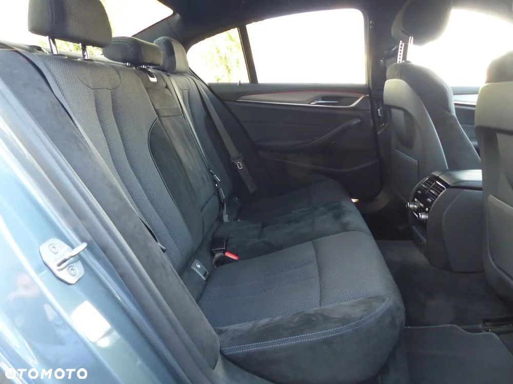 BMW Seria 5 530i xDrive M Sport sport - 16