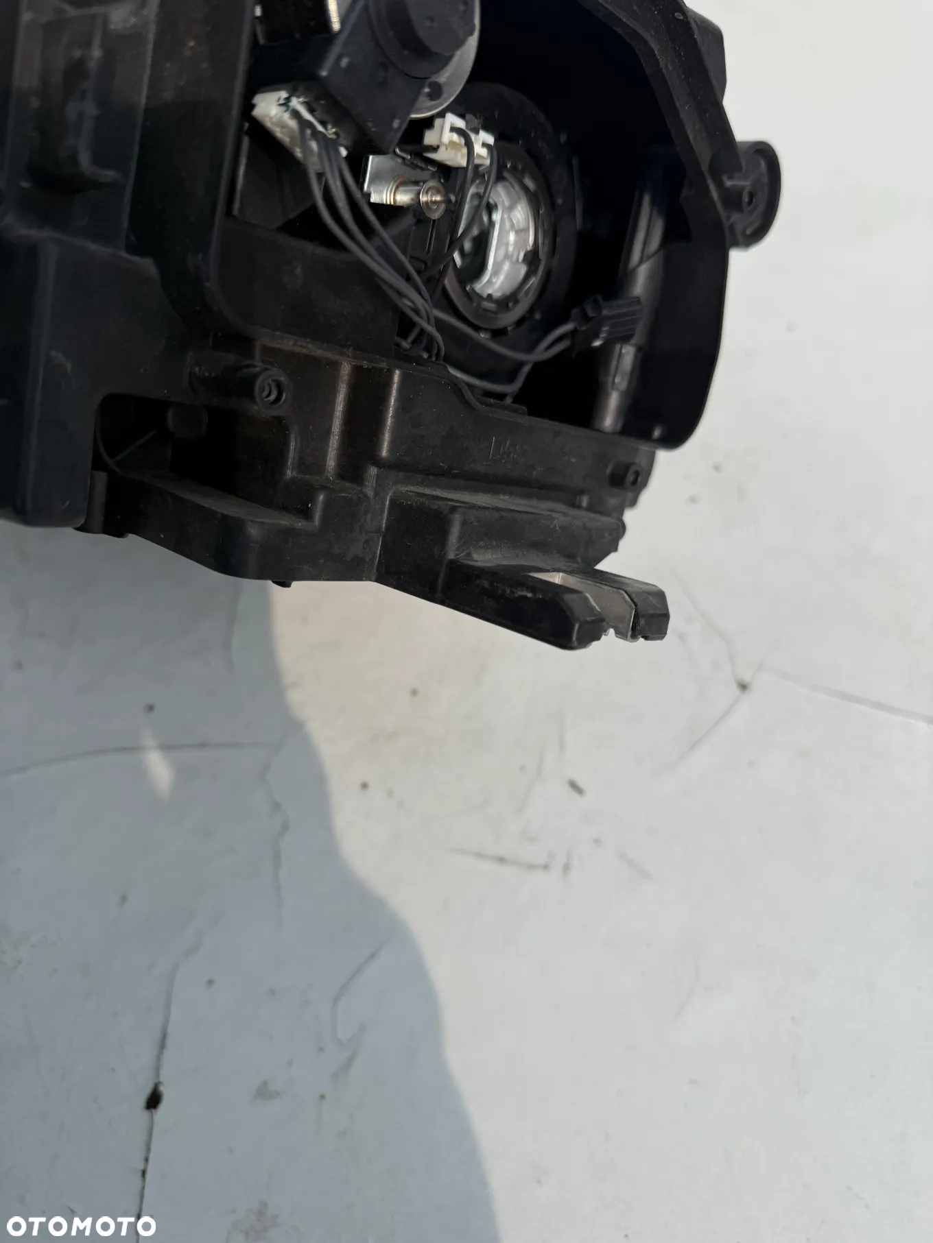 AUDI Q3 8U PRAWA LAMPA PRZÓD XENON LED 8U0941006 - 7