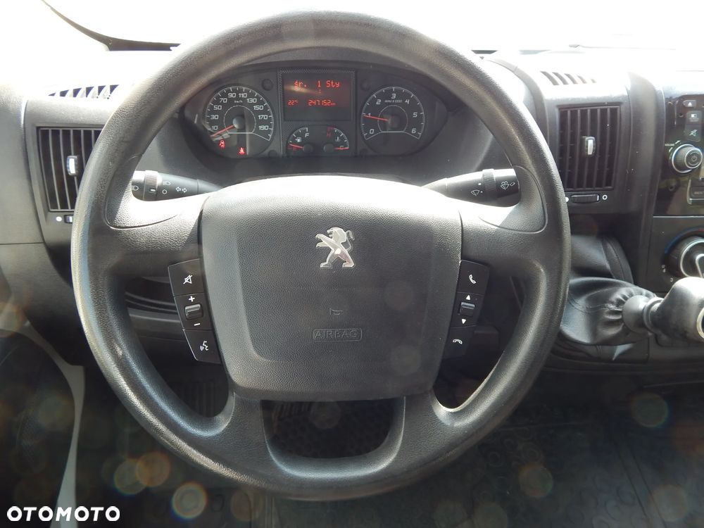 Peugeot Boxer_7-Osobowy_Max-Rama_Skrzynia_Paka - 26