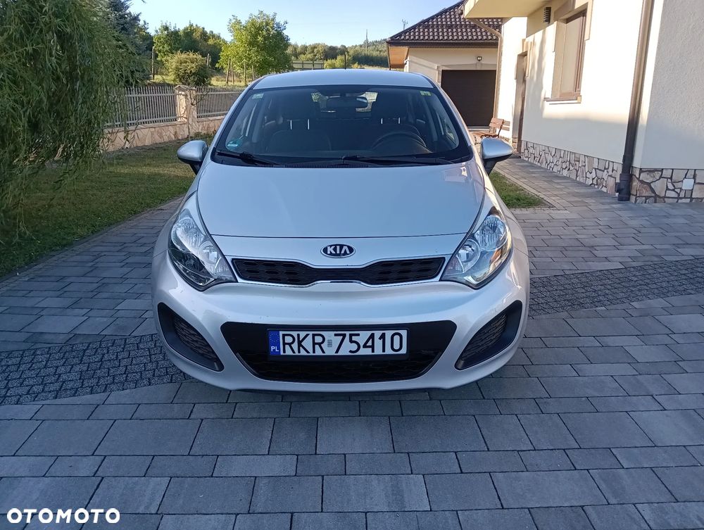 Kia Rio - 3