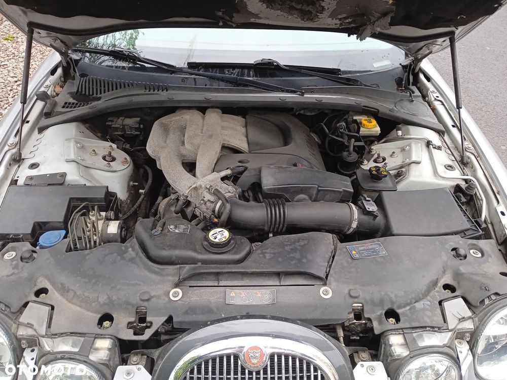 Jaguar S-Type - 24