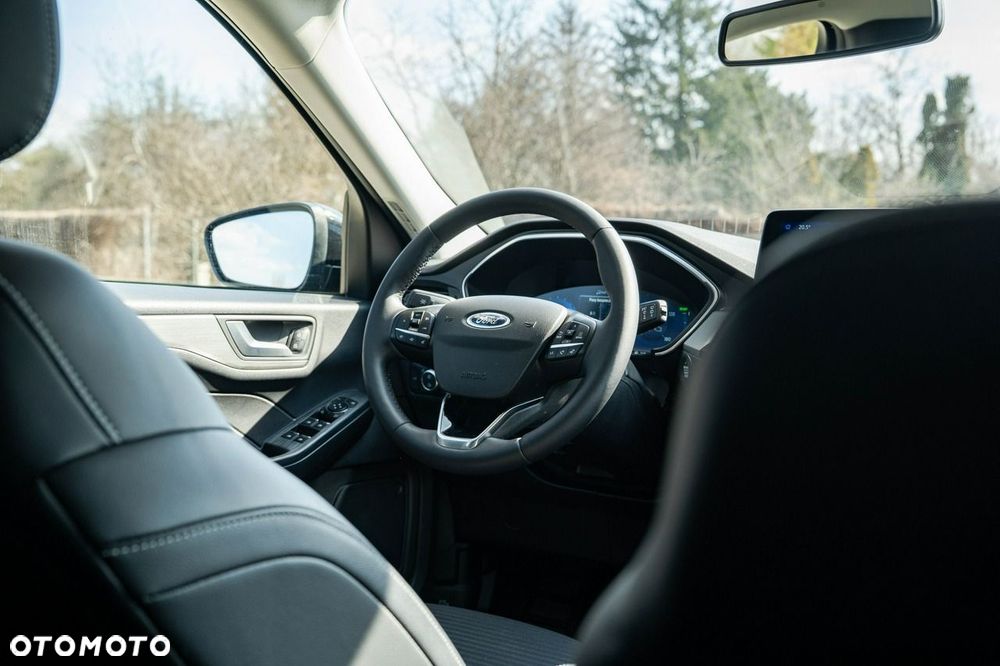 Ford Kuga - 22