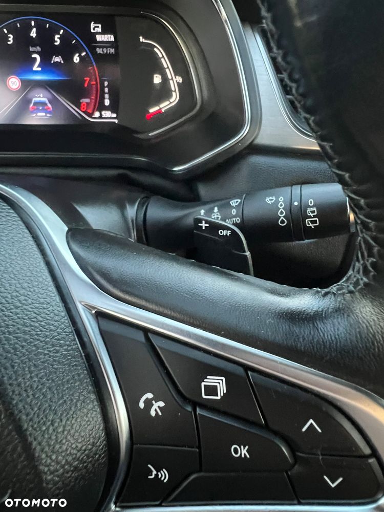 Renault Captur - 32